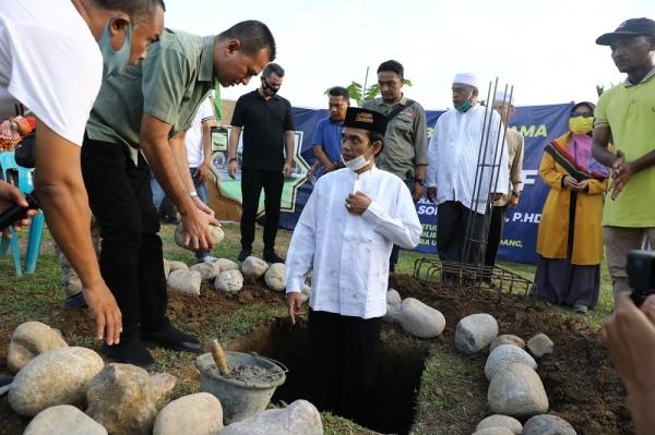 Wagub Sumut dan UAS Letakkan Batu Pertama Musala di STM Hilir